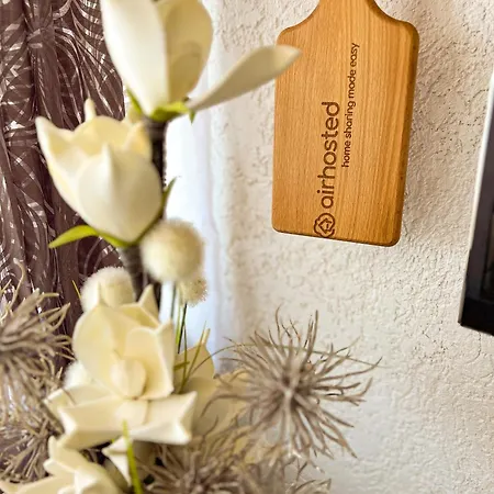 4bdr Alpine With Game And Sunny Terrace Villa *